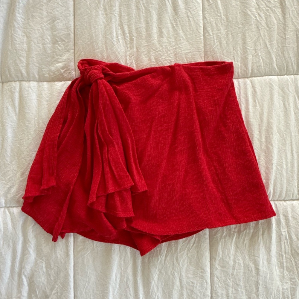 DO+BE Red Skort